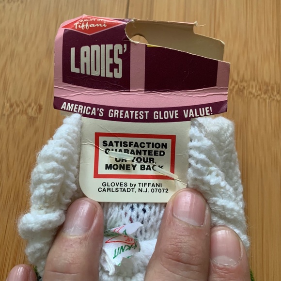 Vintage 1970s Blue Green Red White Bulky Knit Tiffani Mittens Winter Gloves - Picture 5 of 14